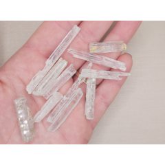 Akvamarin nyers csúcs darab véletlenszerű