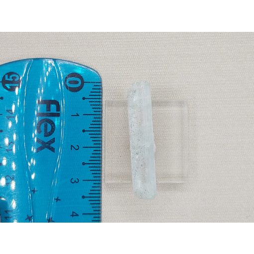 Akvamarin nyers kristály darab