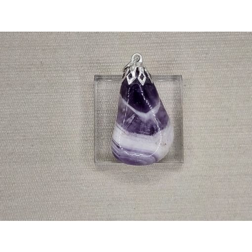 Ametiszt medál