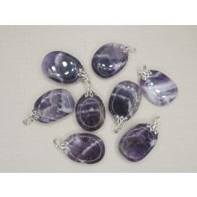 Ametiszt medál ovális véletlenszerűen