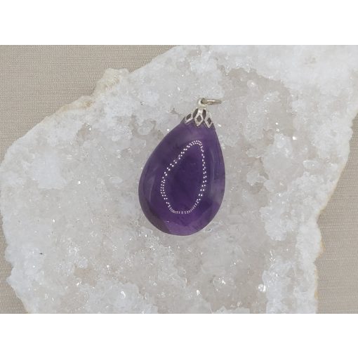 Ametiszt medál kaboson
