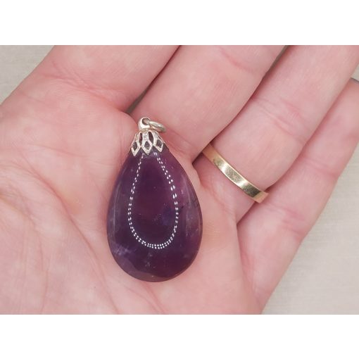 Ametiszt medál kaboson