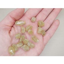 Apatit zöld nyers kristály kicsi véletlenszerűen