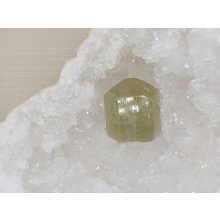 Apatit zöld nyers kristály nagy