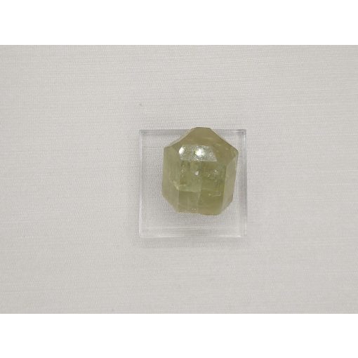 Apatit zöld nyers kristály nagy