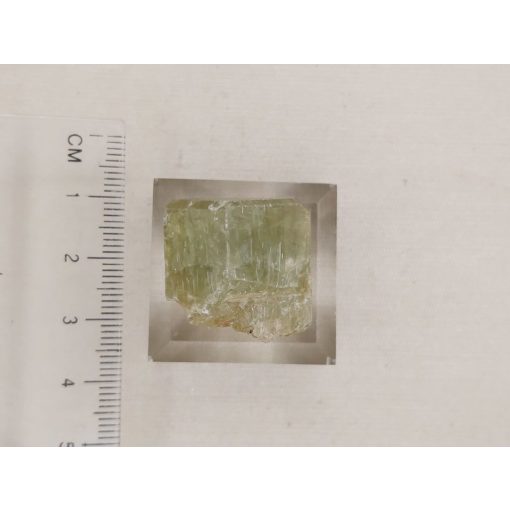 Apatit zöld nyers kristály nagy