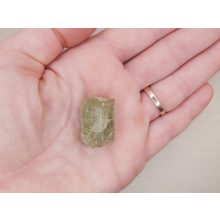 Apatit zöld nyers kristály nagy