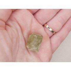 Apatit zöld nyers kristály nagy