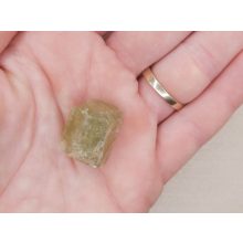 Apatit zöld nyers kristály nagy