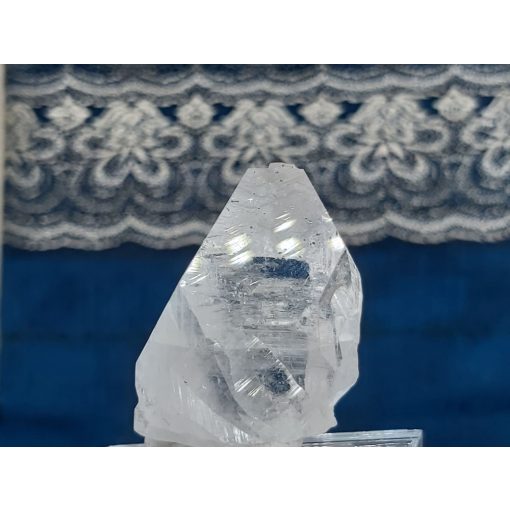 Apofillit nyers csúcs