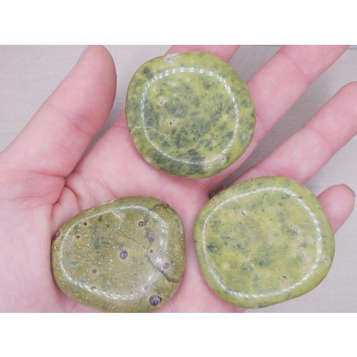 Atlantiszit lapos nagy marokkő