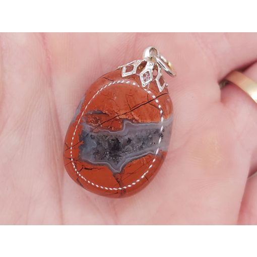 Breccsa jáspis medál lapos