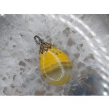Bumble Bee jáspis medál kaboson