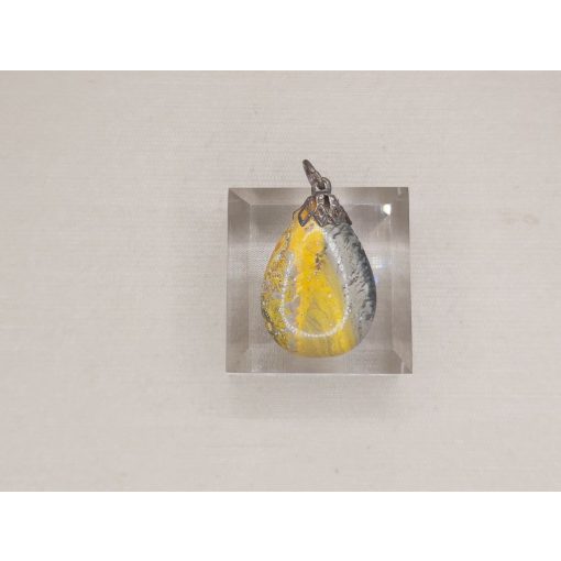 Bumble Bee jáspis medál kaboson