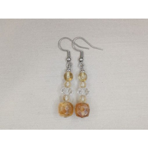 Citrin formadíszített fülbevaló