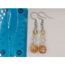 Citrin formadíszített fülbevaló