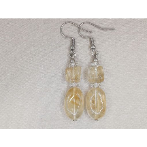 Citrin formadíszített fülbevaló