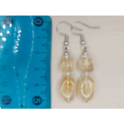 Citrin formadíszített fülbevaló