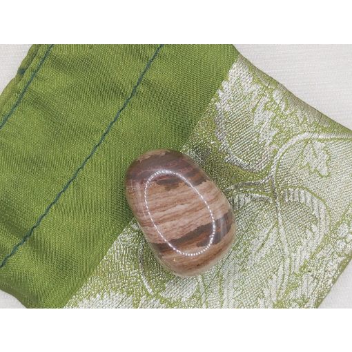 Csoki jáspis marokkő