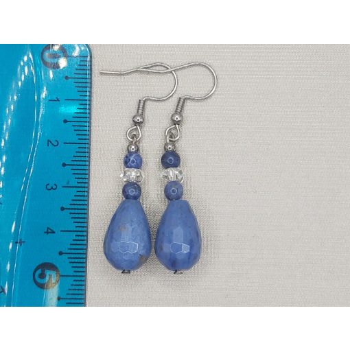 Dumortierit formadíszített fülbevaló