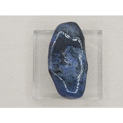 Dumortierit marokkő