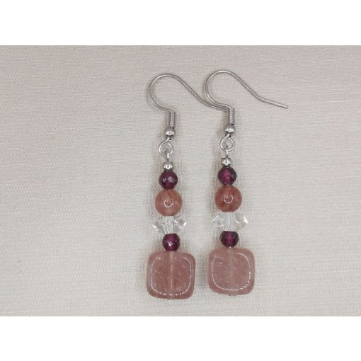 Eperkvarc formadíszített fülbevaló