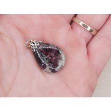 Eudialit medál kaboson