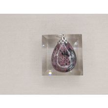 Eudialit medál kaboson