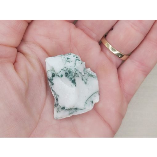 Faachát nyers natúr kő