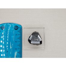 Fekete turmalin nyers kő