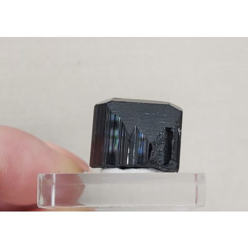 Fekete turmalin nyers kő