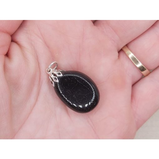 Fekete turmalin medál lapos