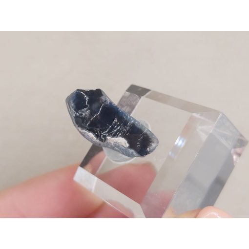 Fekete opál nyers kő