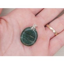 Fuchsit medál lapos
