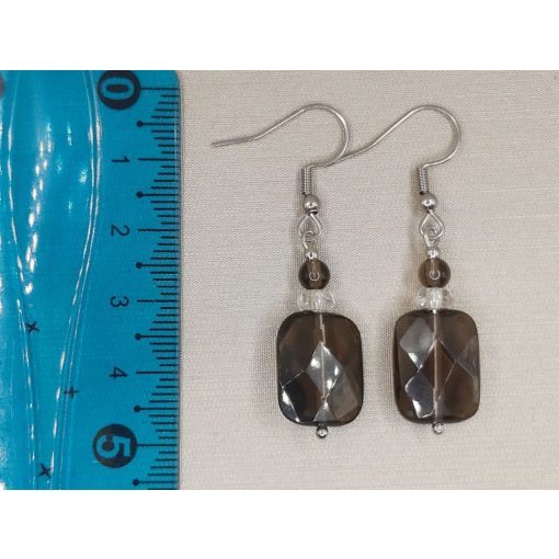 Füstkvarc formadíszített fülbevaló