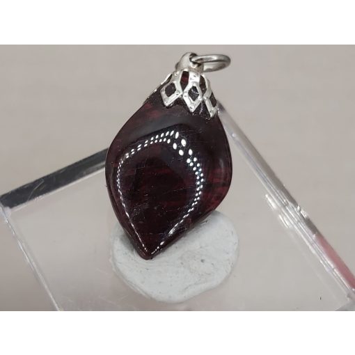 Gránát medál kaboson