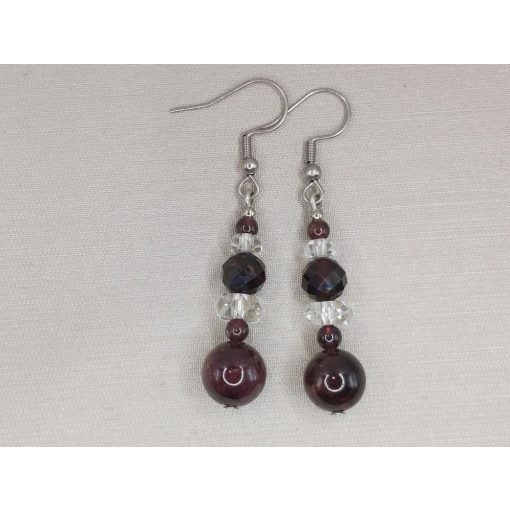 Gránát formadíszített füli