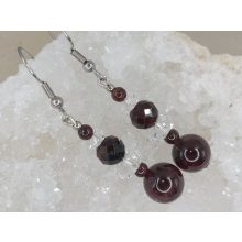 Gránát formadíszített füli