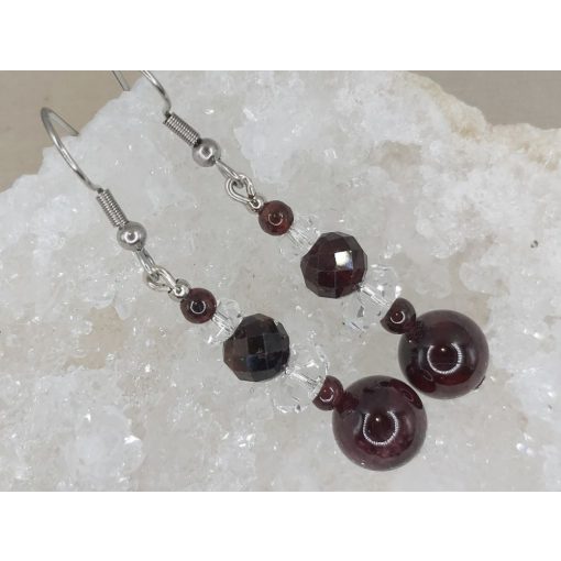 Gránát formadíszített füli