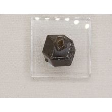 Glosszulár felcsiszolt rondodekaéder