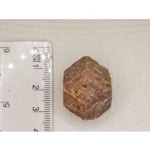 Glosszulár nyers rondodekaéder