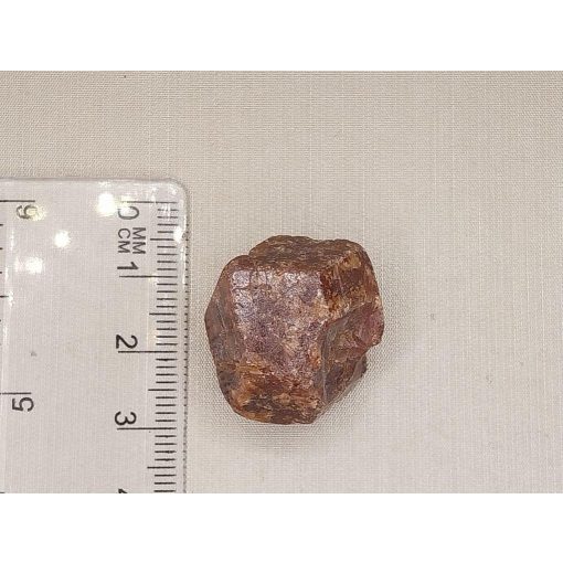 Glosszulár nyers rondodekaéder