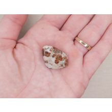 Glosszulár marokkő