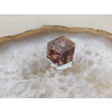 Glosszulár nyers rondodekaéder