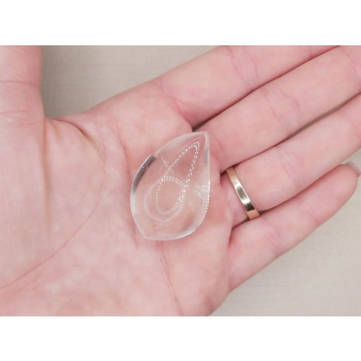 Hegyikristály marokkő csepp alakú