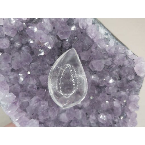 Hegyikristály marokkő csepp alakú