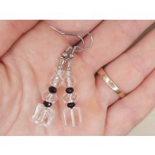 Hegyikristály formadíszített fülbevaló