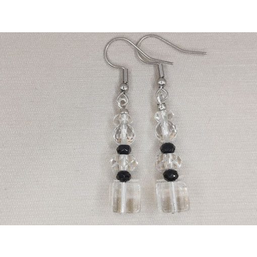 Hegyikristály formadíszített fülbevaló