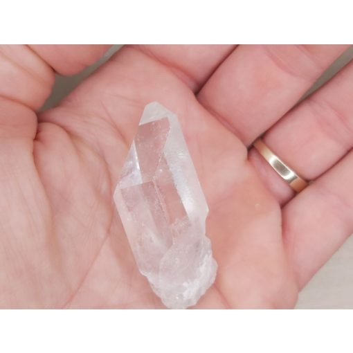 Hegyikristály nyers csúcs