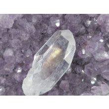 Hegyikristály nyers csúcs